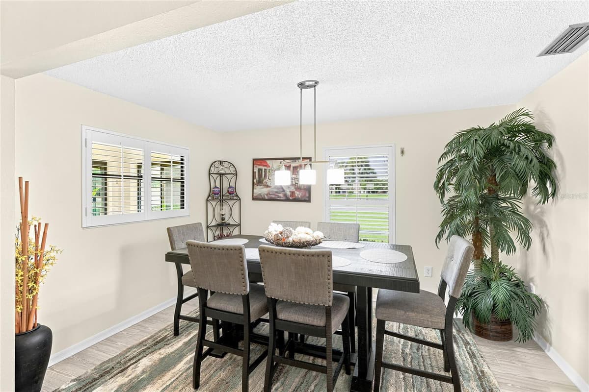 3670 GLENEAGLE DRIVE — photo 12 of 32
