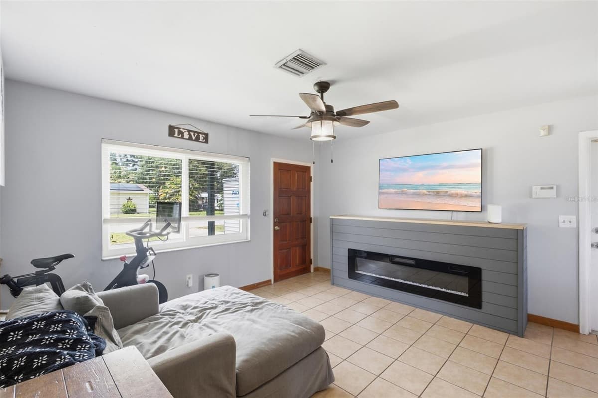 1597 TANGELO DRIVE — photo 3 of 35