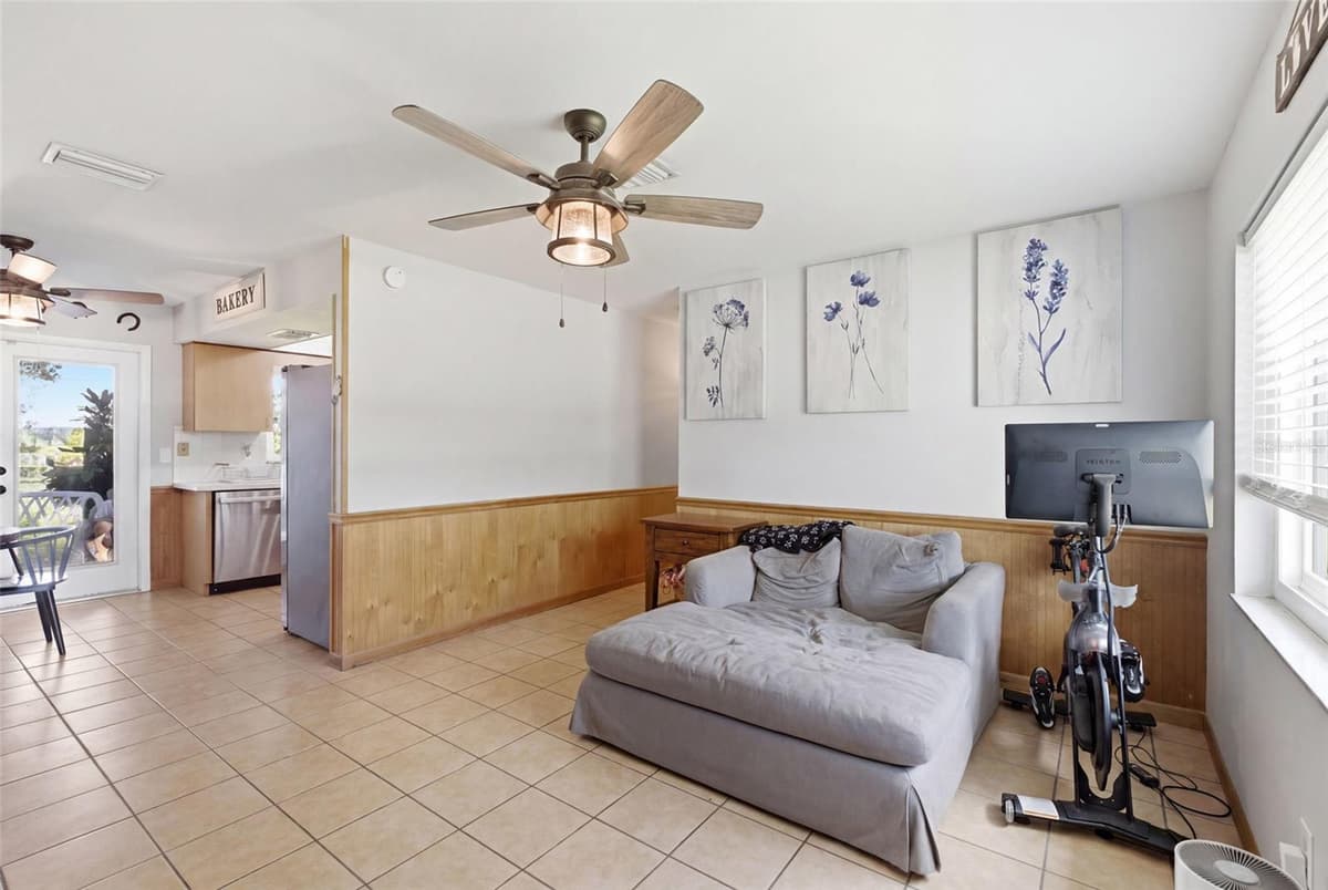 1597 TANGELO DRIVE — photo 4 of 35