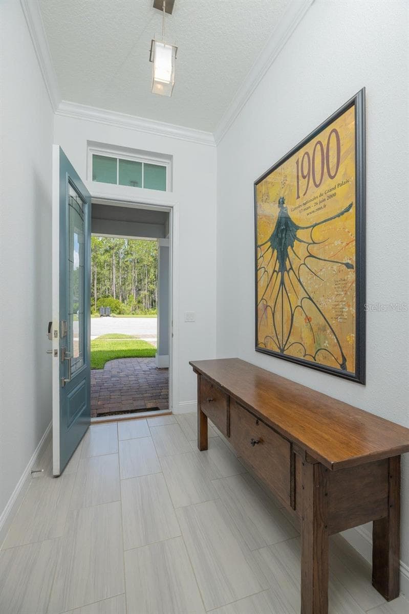 213 OLETA WAY — photo 4 of 30