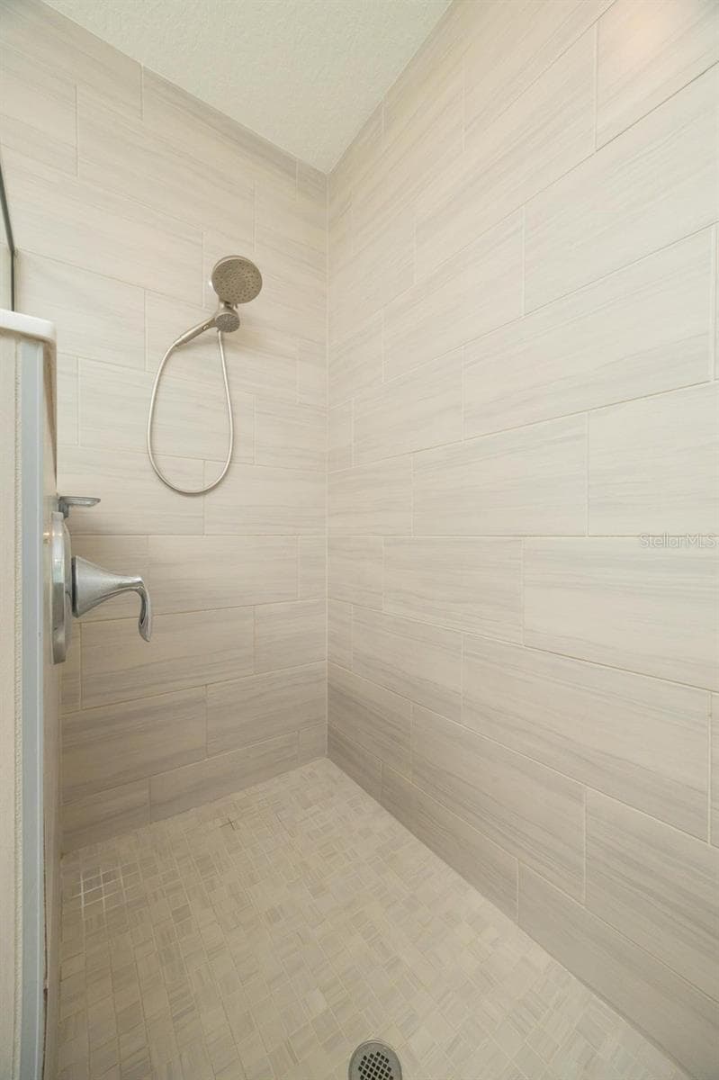 213 OLETA WAY — photo 16 of 30