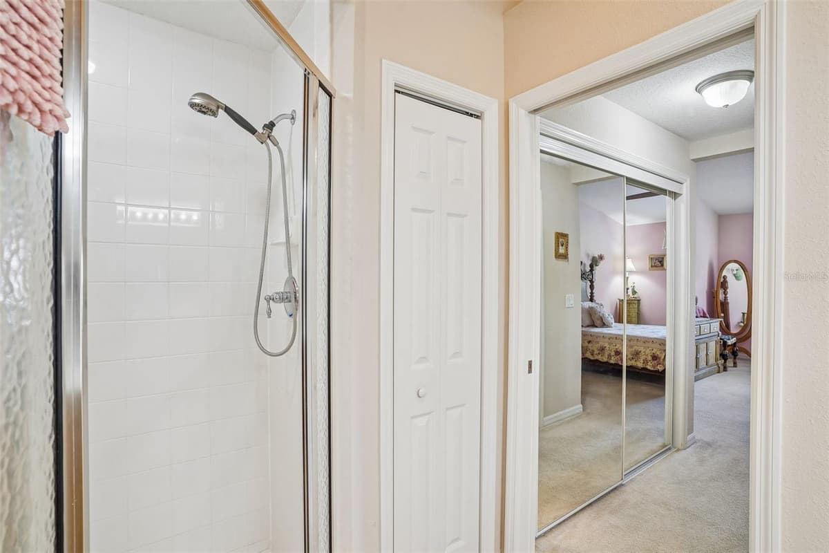 10172 MAINSAIL DRIVE — photo 35 of 58