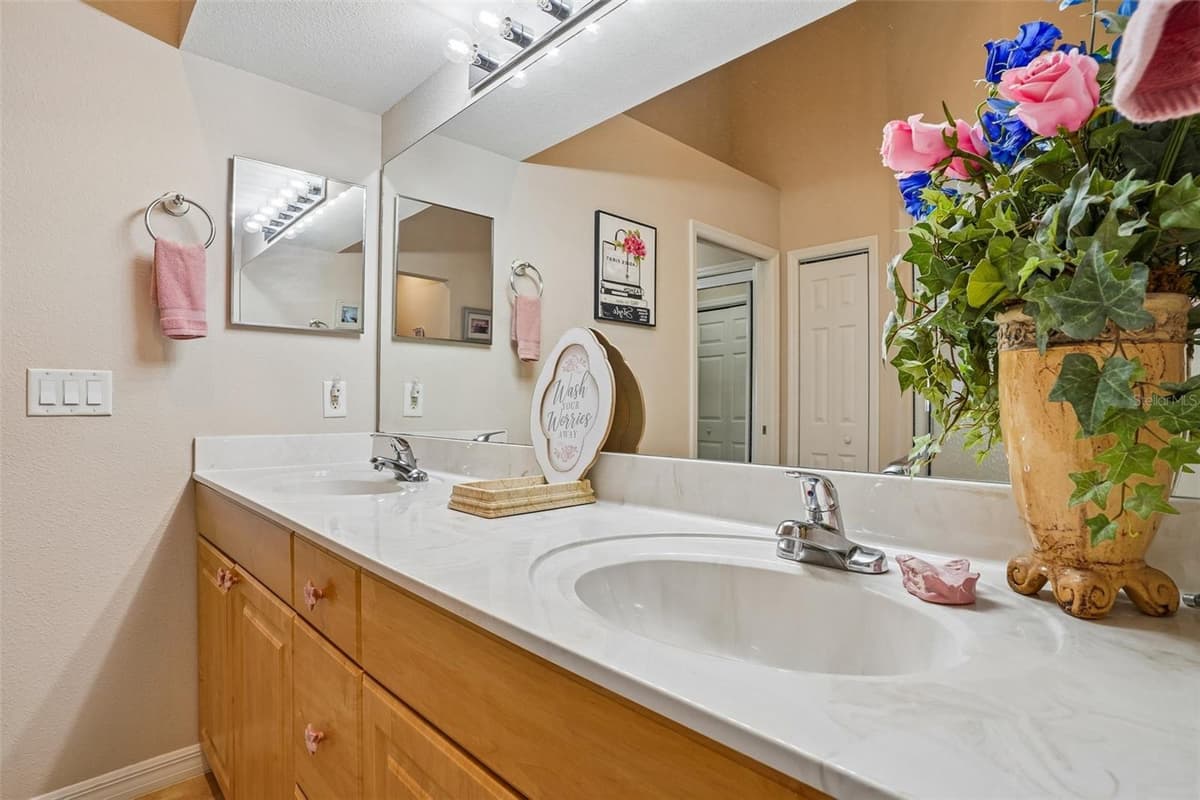 10172 MAINSAIL DRIVE — photo 33 of 58