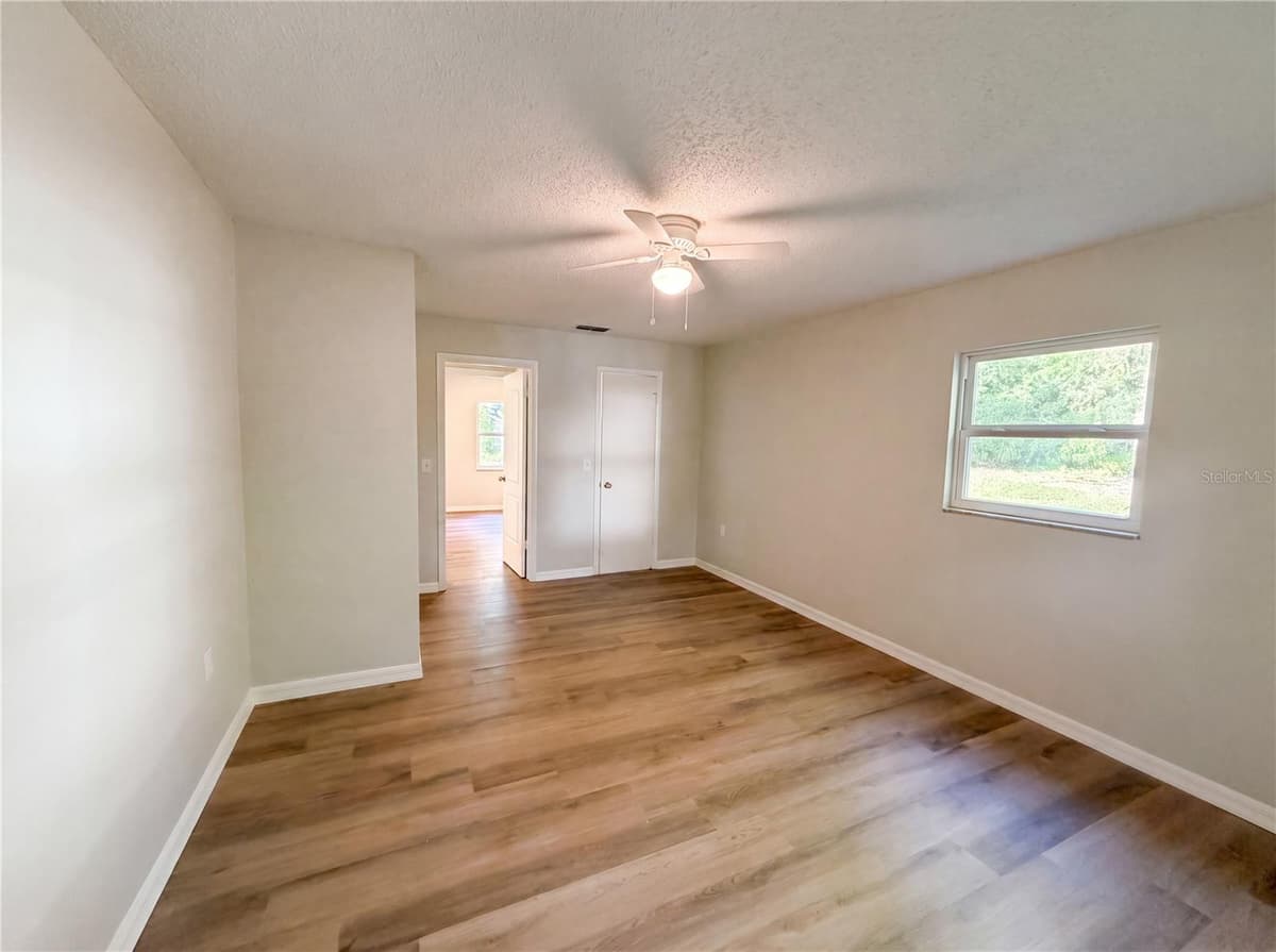 2230 SPRING HOLLOW DRIVE — photo 16 of 20