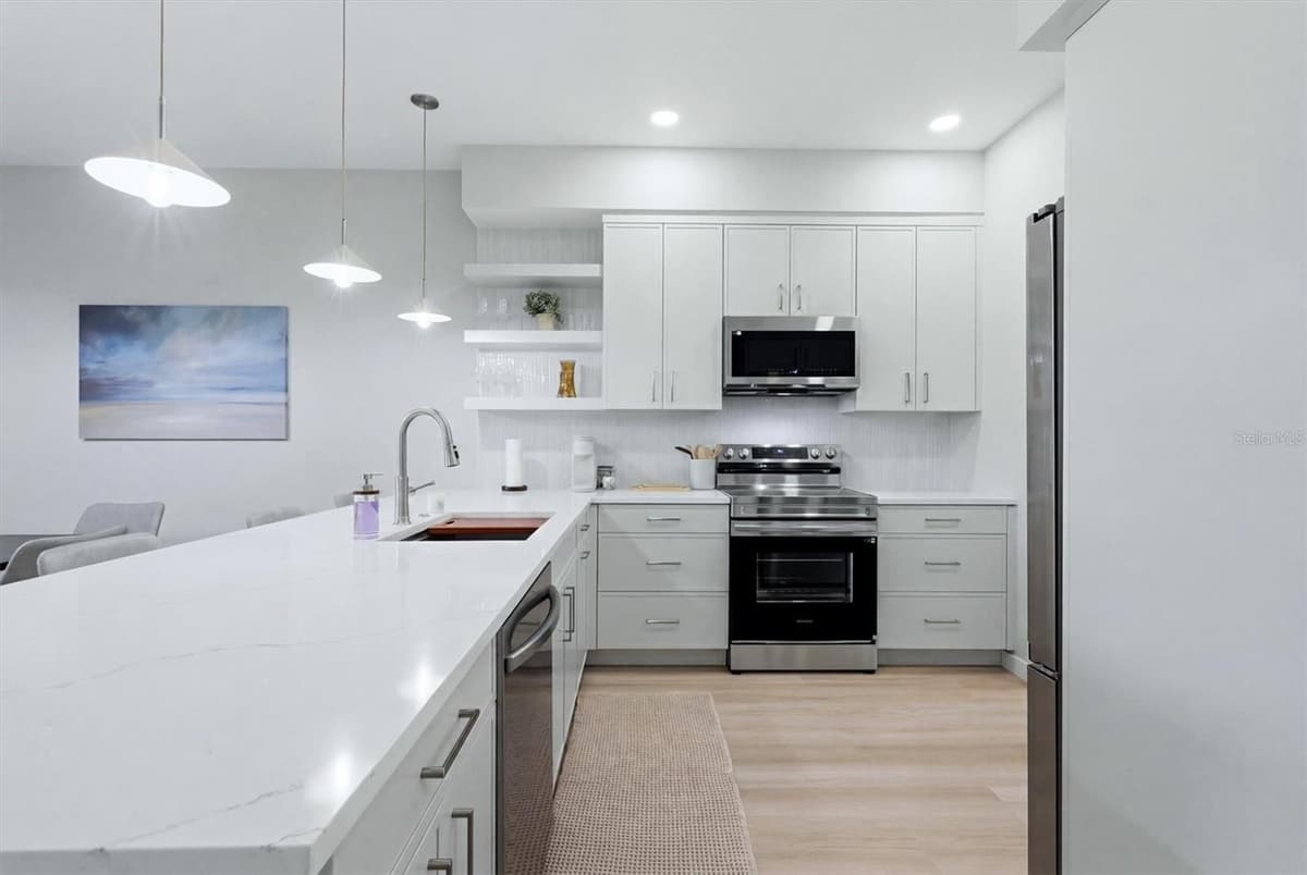 120 WOODLAND PLACE — photo 9 of 65