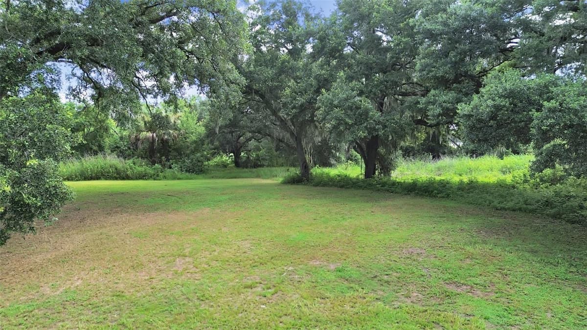1729 FATS LANE — photo 3 of 53