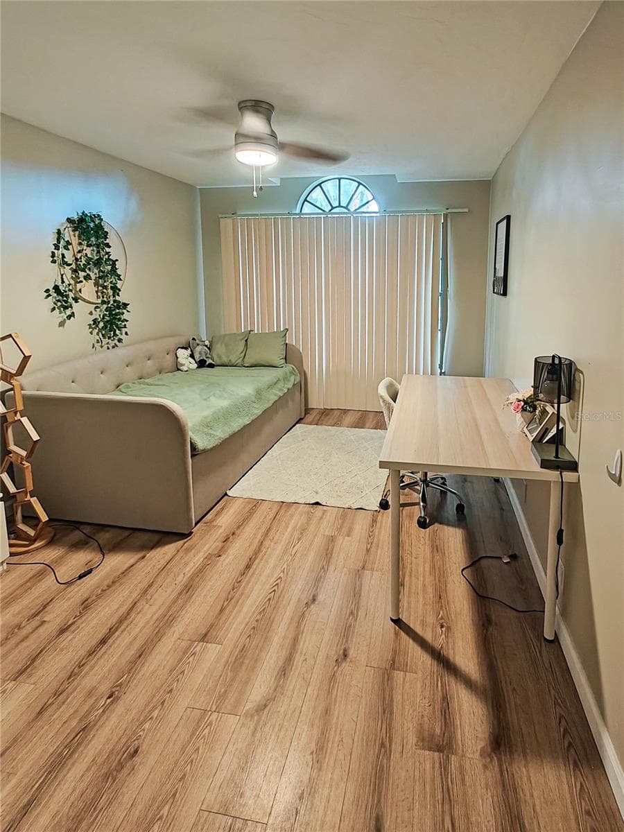 4907 82ND PLACE — photo 15 of 25