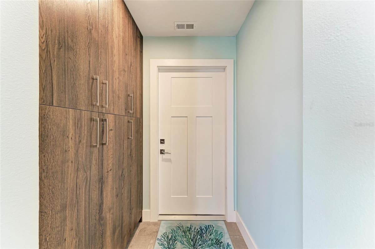 580 LINLEY STREET — photo 26 of 90