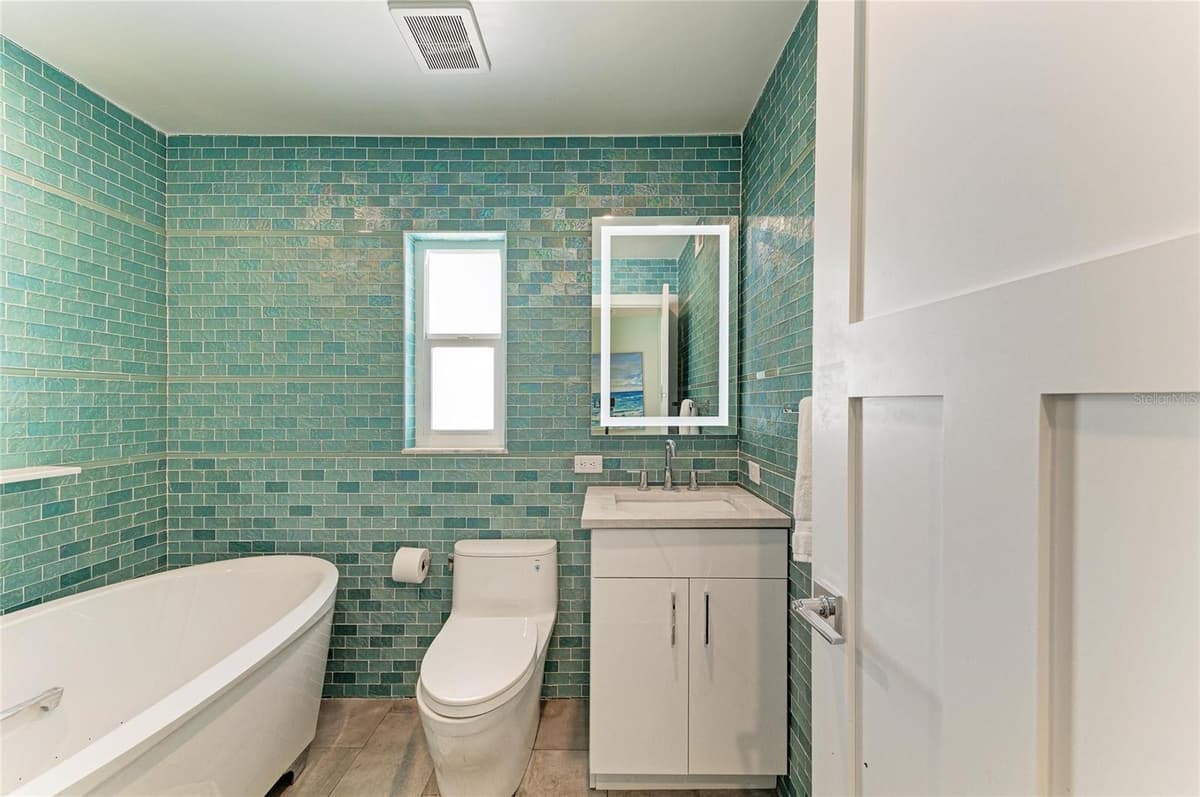 580 LINLEY STREET — photo 23 of 90