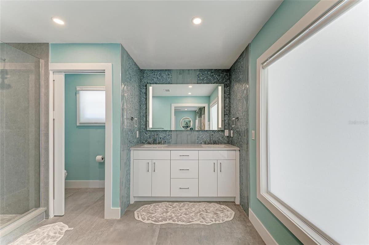 580 LINLEY STREET — photo 19 of 90