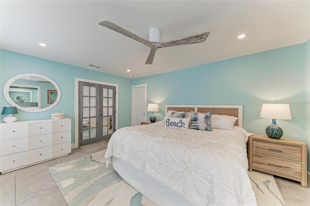 580 LINLEY STREET — photo 18 of 90