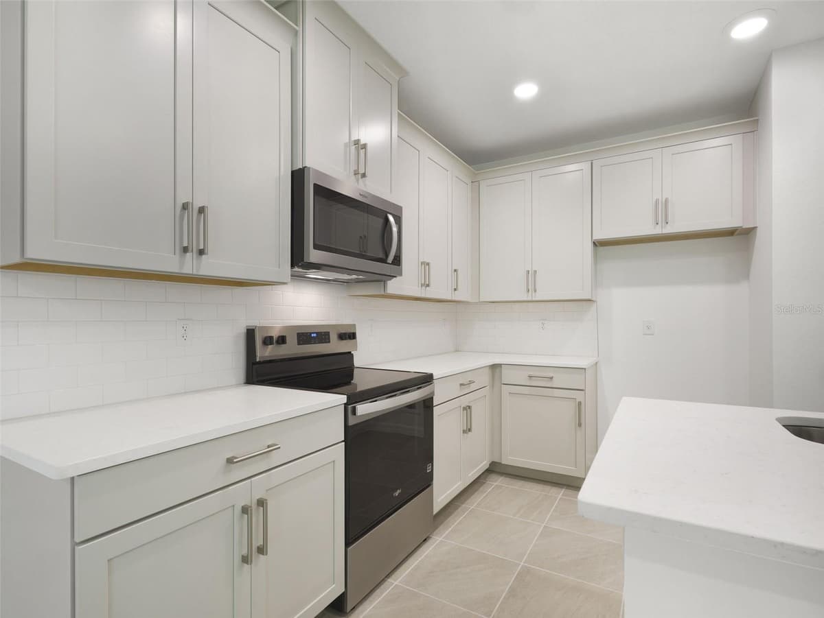 1649 GREENLEAF WOOD COVE — photo 4 of 23