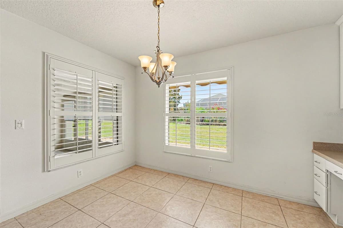3805 E KIWI COVE CT — photo 11 of 27