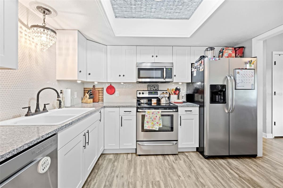 714 SPRUCE STREET — photo 12 of 46