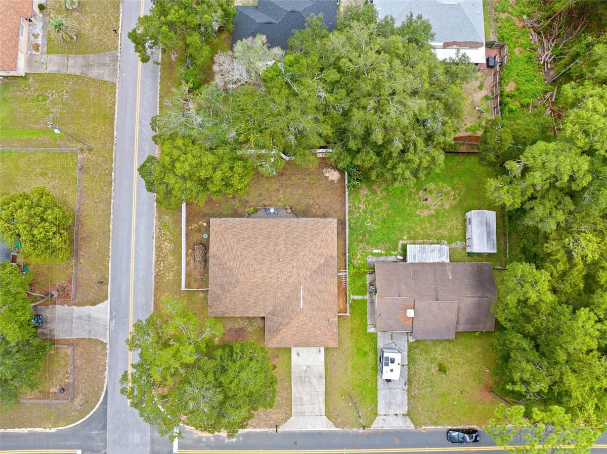 714 SPRUCE STREET — photo 3 of 46