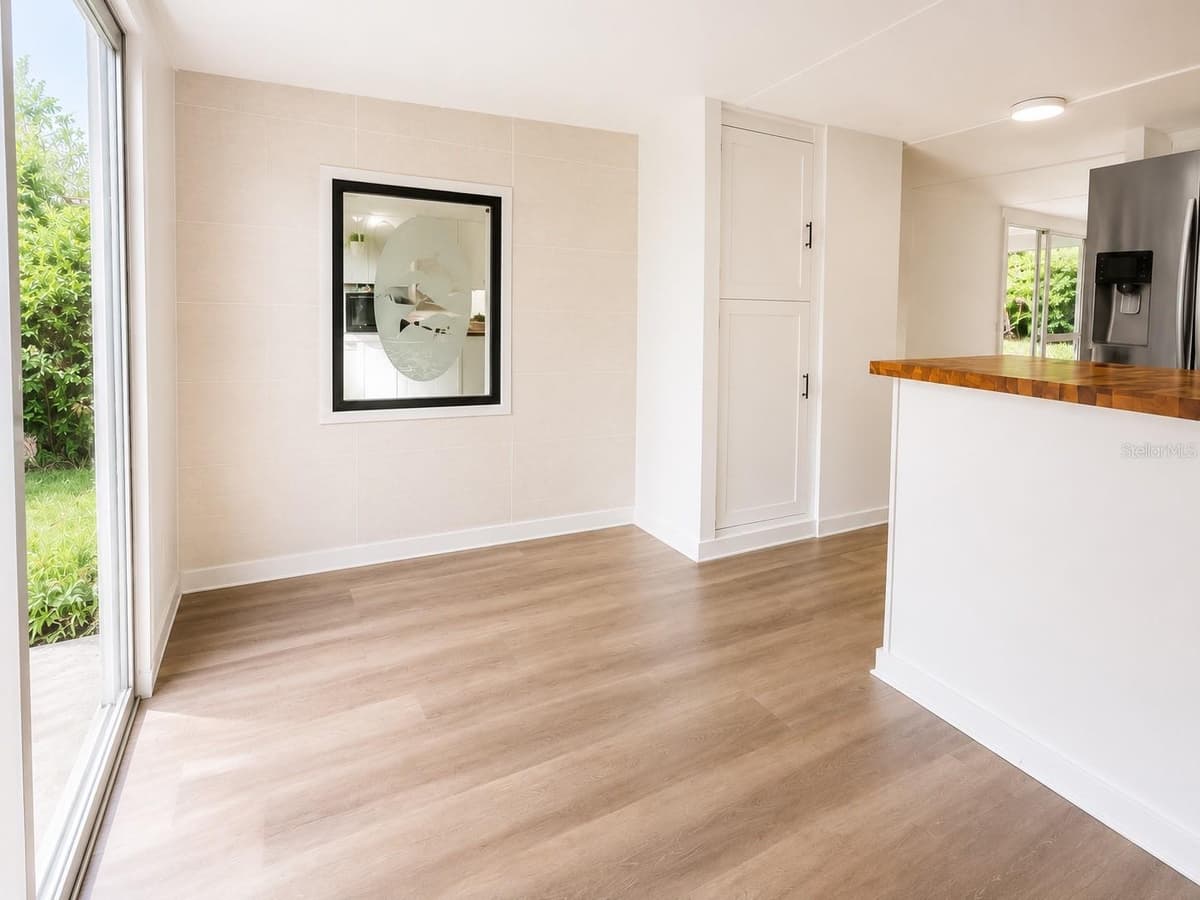 8010 MORROW COURT — photo 6 of 20