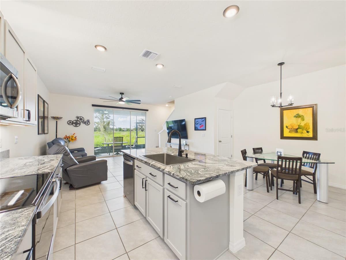 5262 DRAGONFLY DRIVE — photo 8 of 25