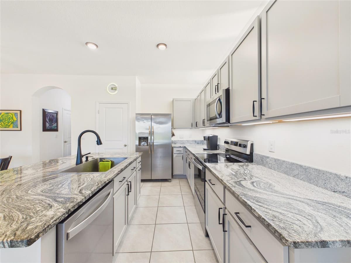 5262 DRAGONFLY DRIVE — photo 9 of 25