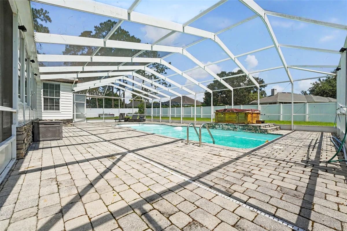 100 SYLVANA COURT — photo 22 of 29
