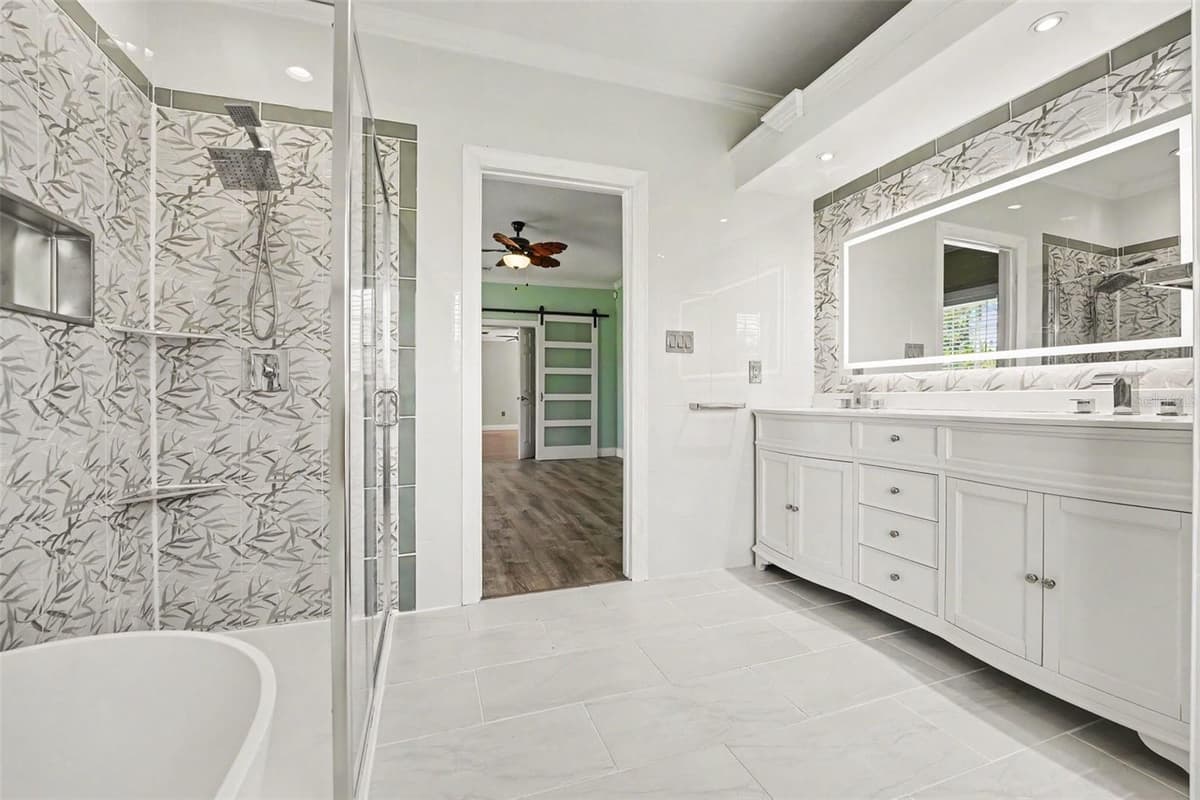 100 SYLVANA COURT — photo 10 of 29