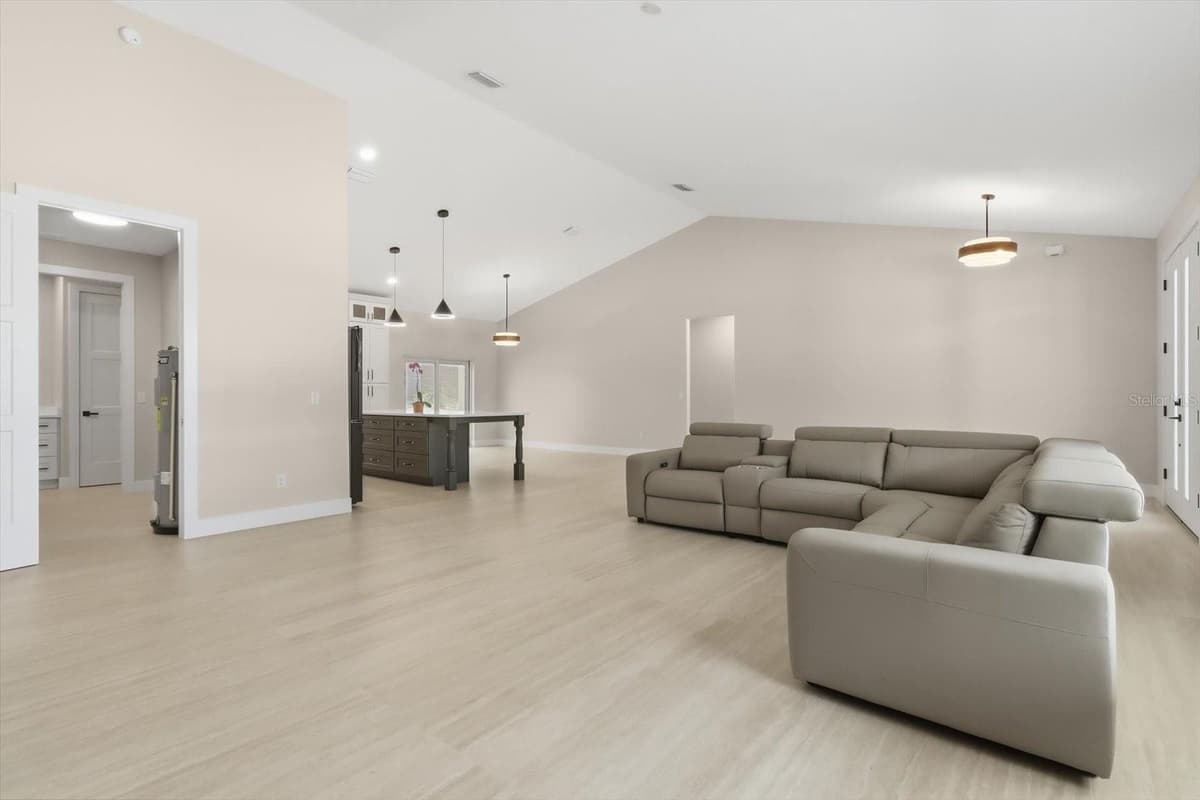 5970 INLAND — photo 11 of 48