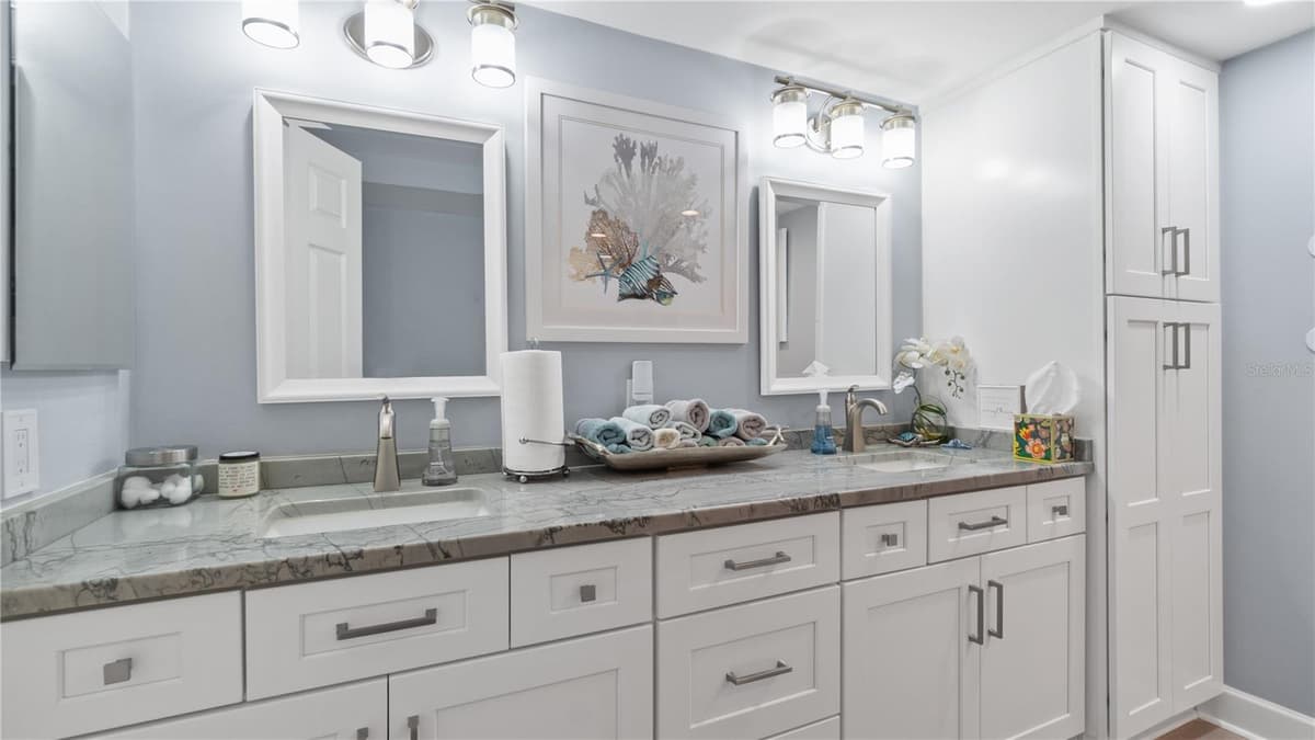 4565 ATLANTIC AVENUE — photo 19 of 43