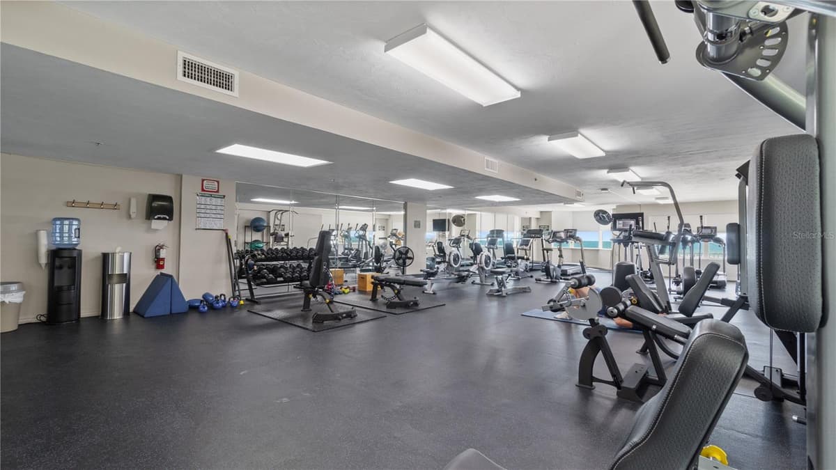4565 ATLANTIC AVENUE — photo 34 of 43