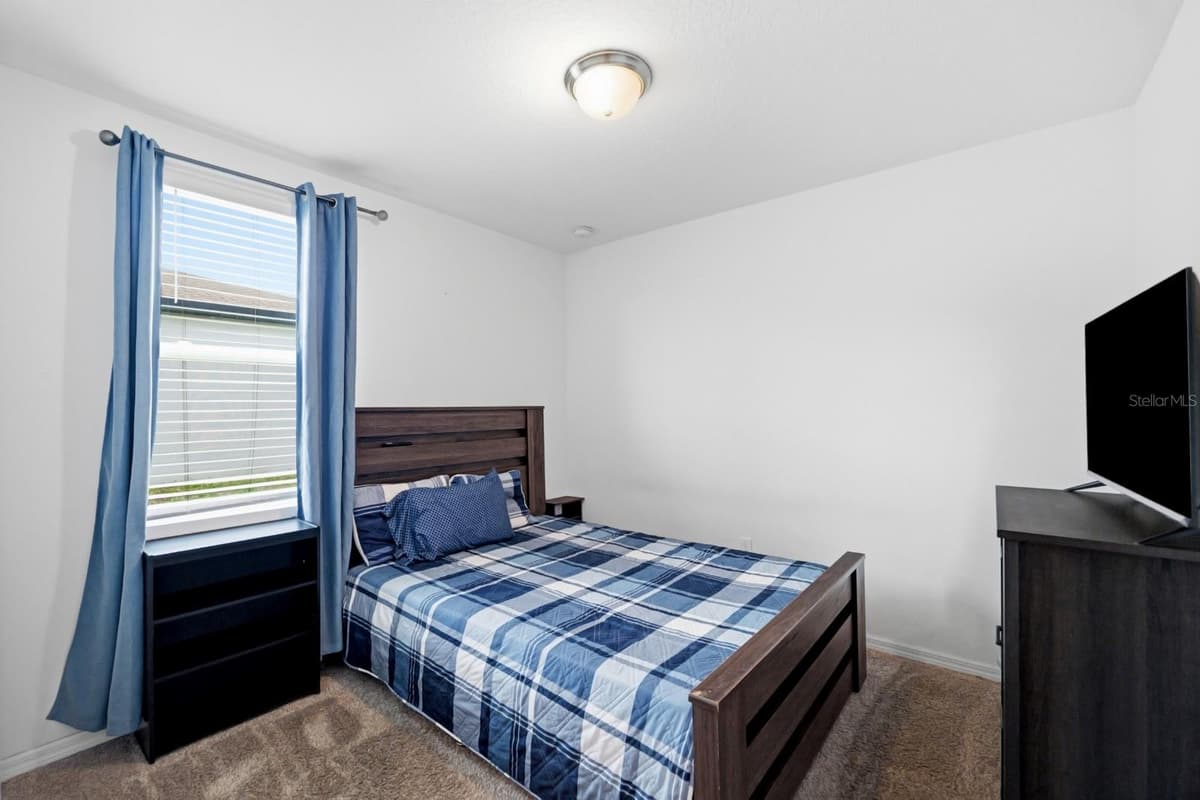 1036 KOBUK STREET — photo 18 of 41