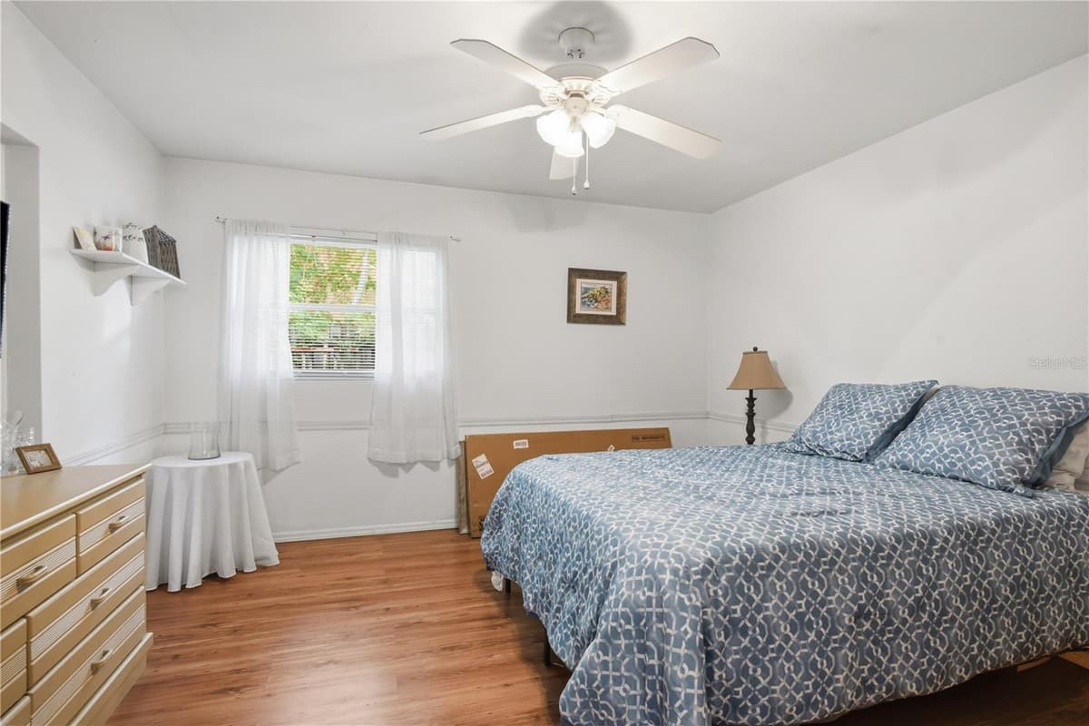 536 PATRICIA AVENUE — photo 17 of 50