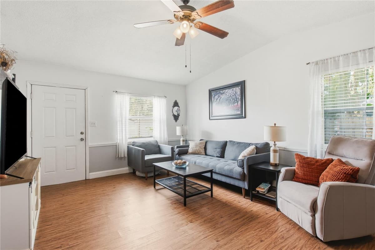 536 PATRICIA AVENUE — photo 7 of 50