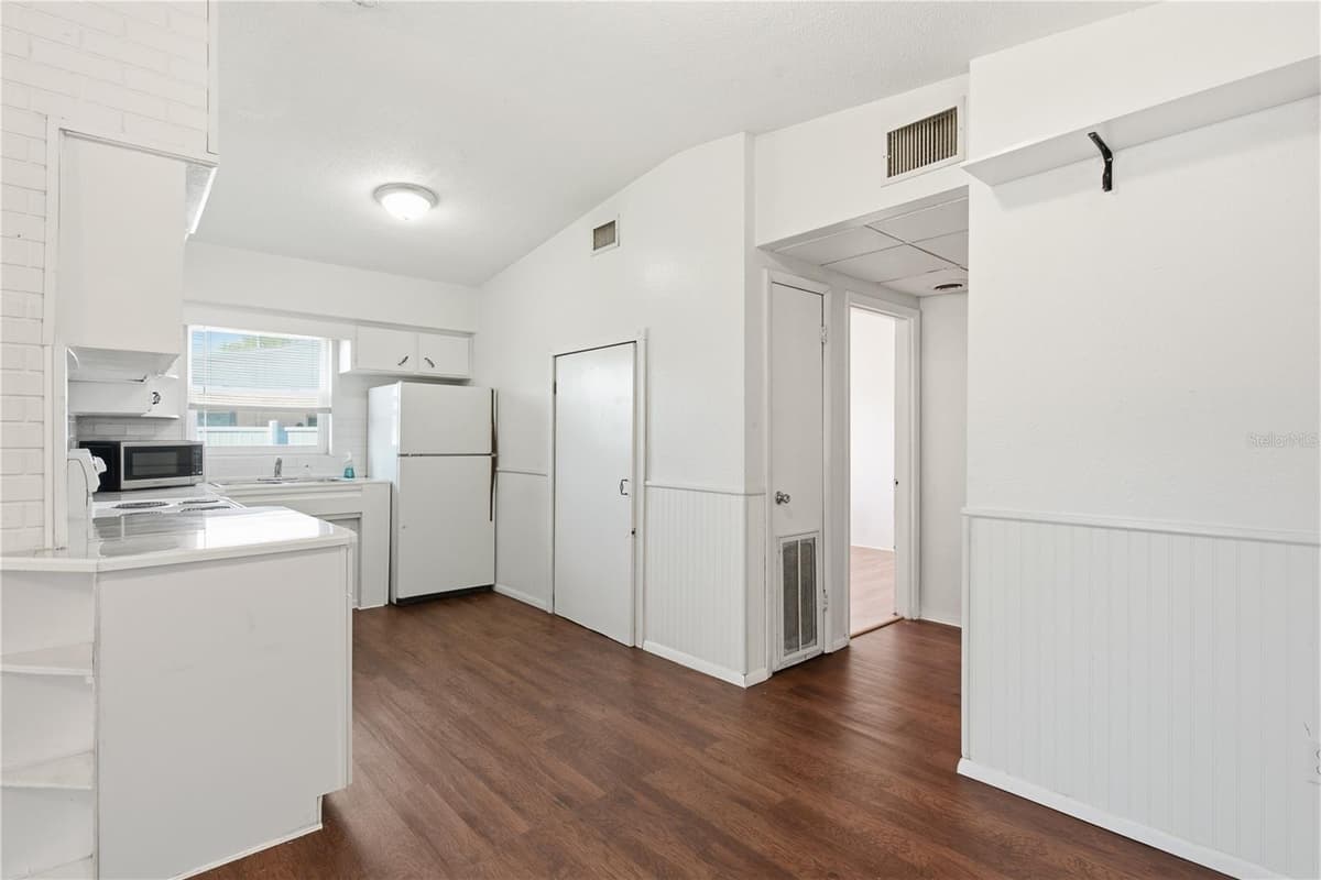 536 PATRICIA AVENUE — photo 34 of 50