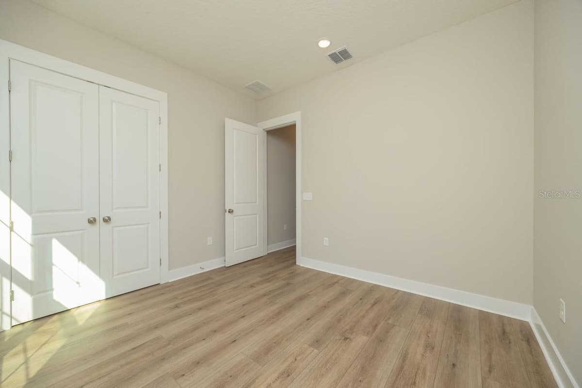 102 ORANGE TREE ROAD — photo 40 of 42