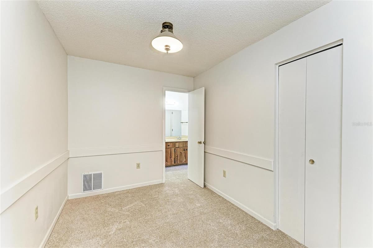 5503 FOUNTAIN LAKE CIRCLE — photo 6 of 25