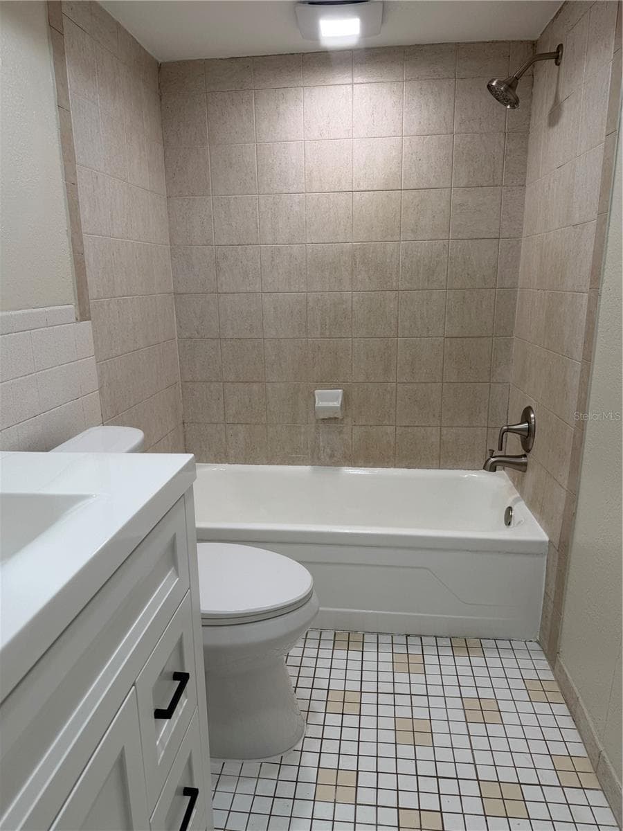 4606 EASTWOOD LANE — photo 21 of 40
