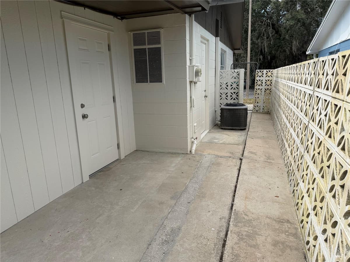 4606 EASTWOOD LANE — photo 33 of 40