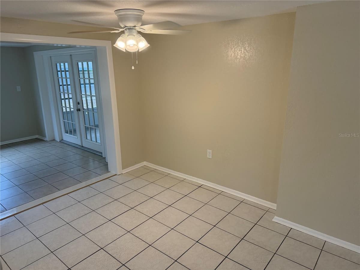 4606 EASTWOOD LANE — photo 7 of 40