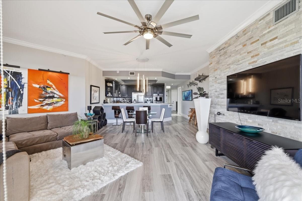 14300 RIVA DEL LAGO DRIVE — photo 15 of 49