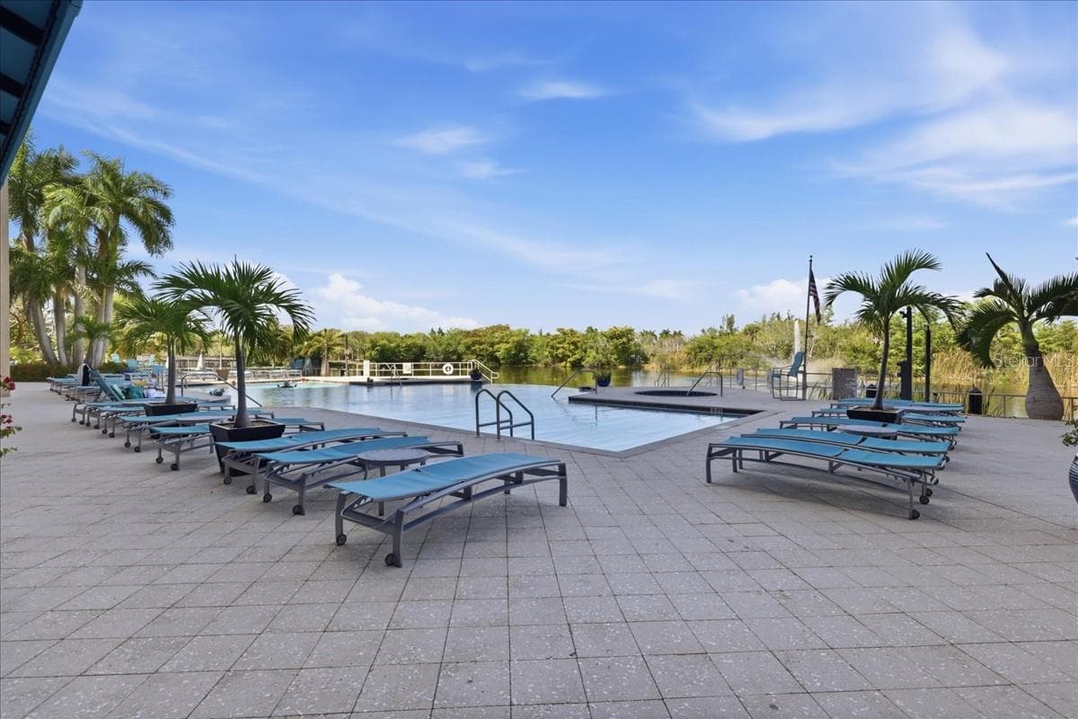 14300 RIVA DEL LAGO DRIVE — photo 47 of 49