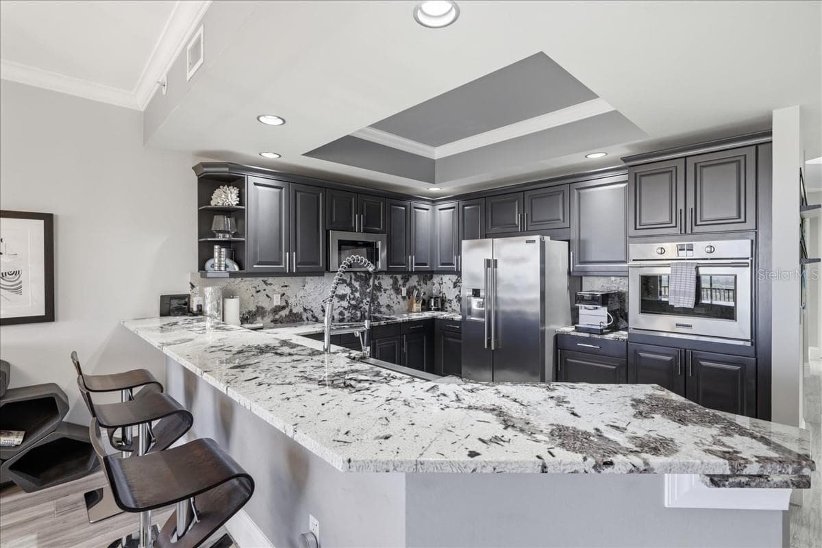 14300 RIVA DEL LAGO DRIVE — photo 8 of 49