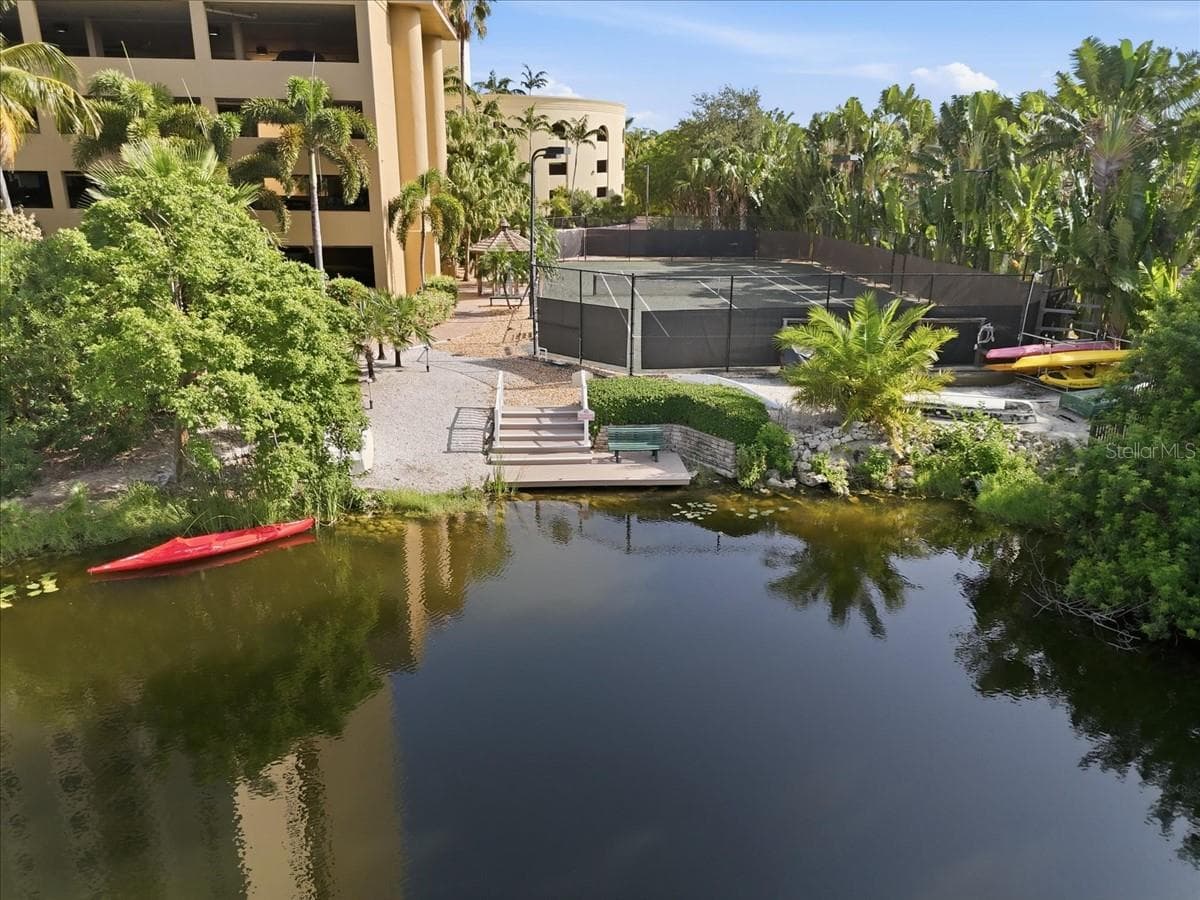 14300 RIVA DEL LAGO DRIVE — photo 40 of 49