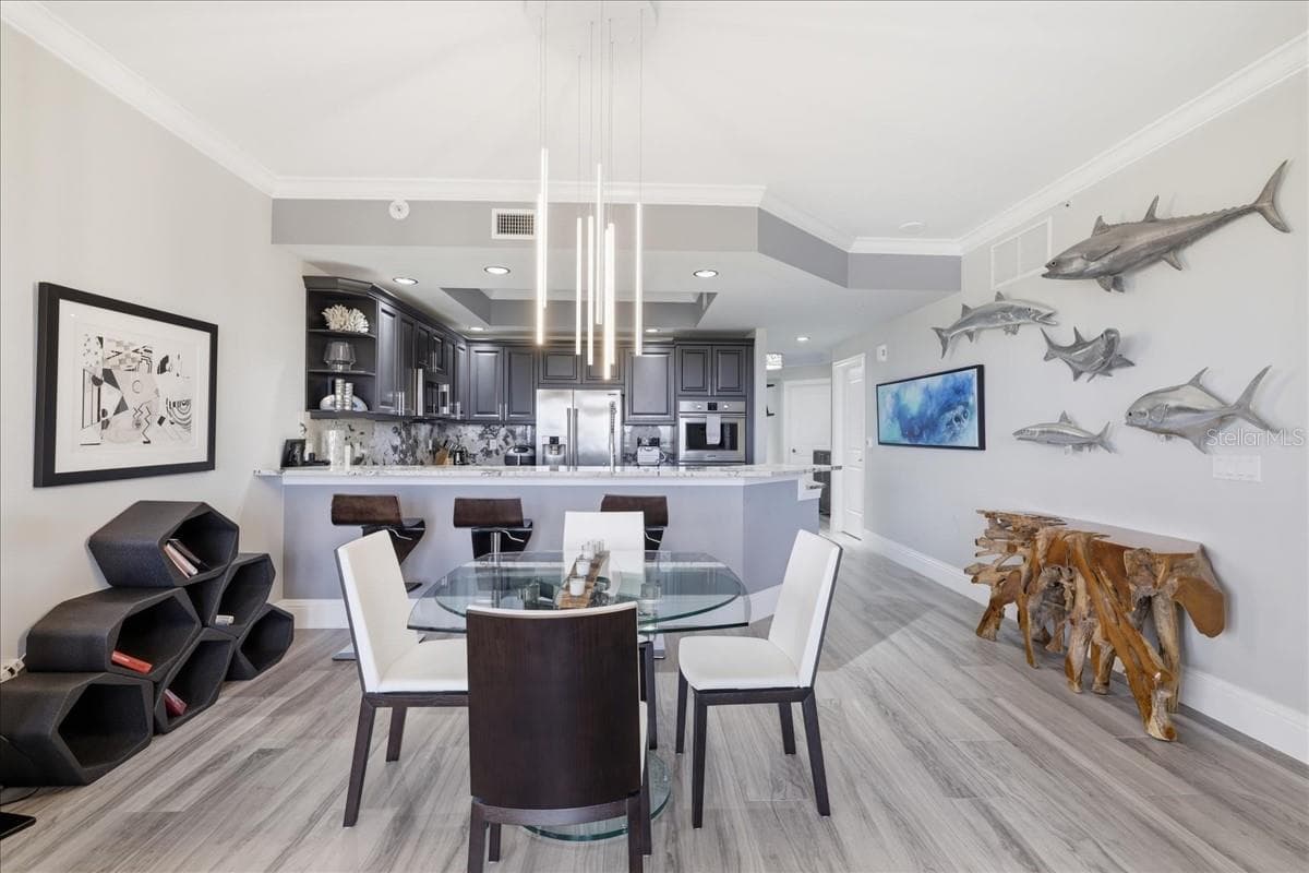14300 RIVA DEL LAGO DRIVE — photo 6 of 49