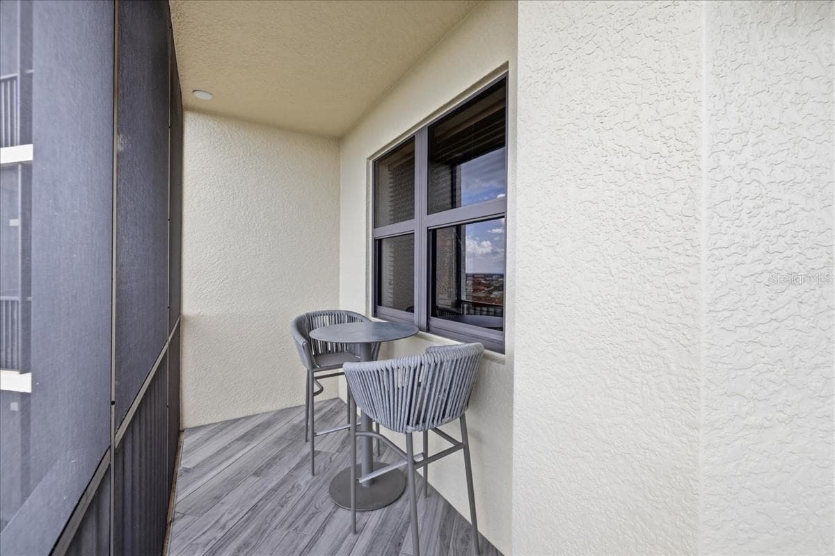 14300 RIVA DEL LAGO DRIVE — photo 29 of 49