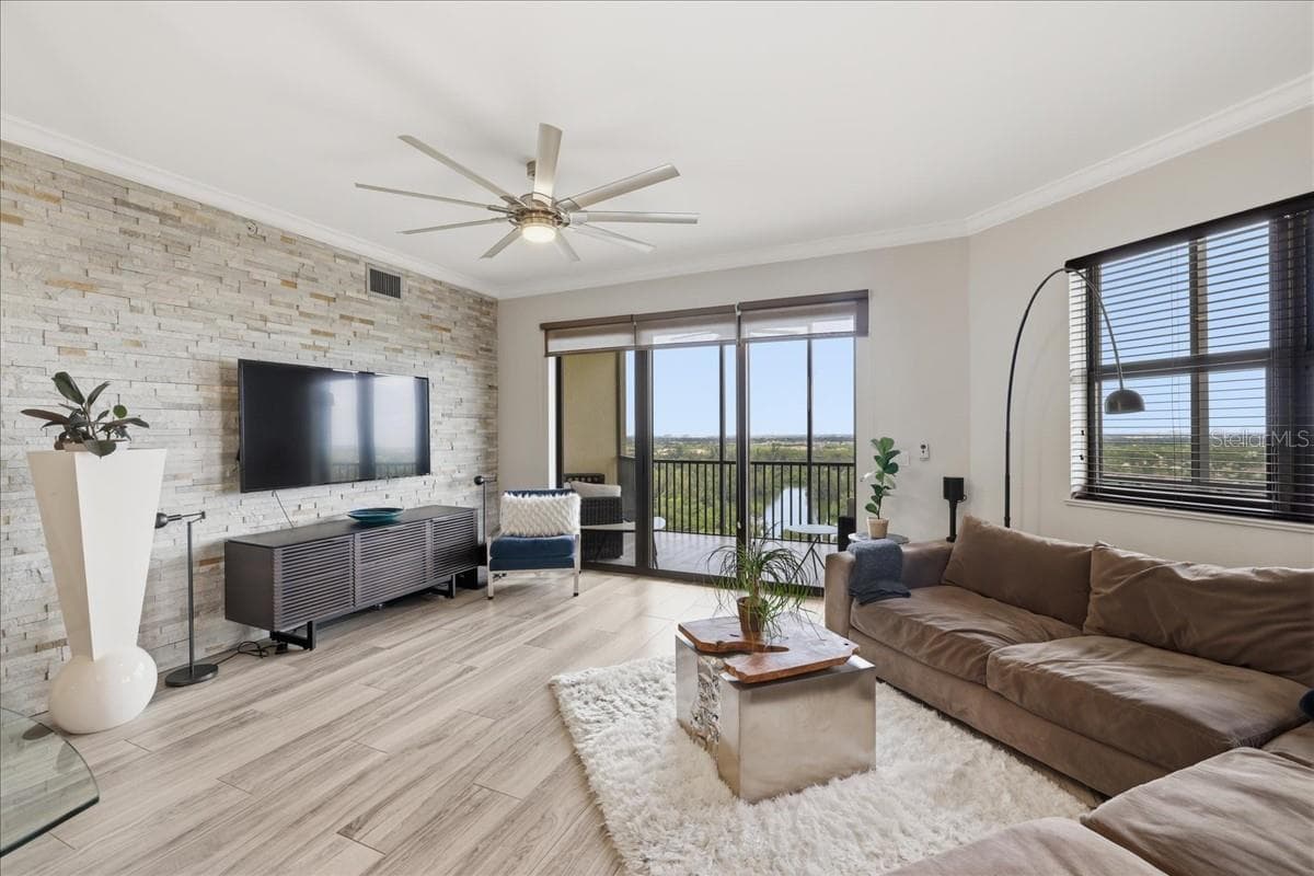 14300 RIVA DEL LAGO DRIVE — photo 13 of 49
