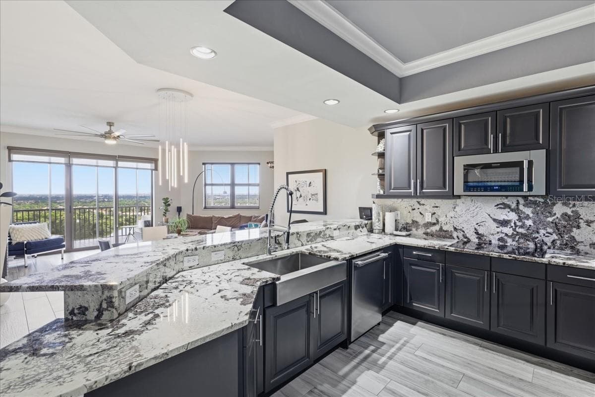 14300 RIVA DEL LAGO DRIVE — photo 10 of 49