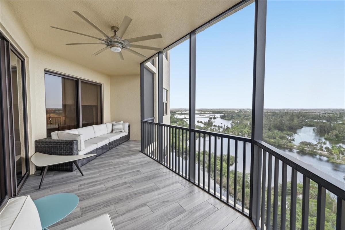 14300 RIVA DEL LAGO DRIVE — photo 31 of 49