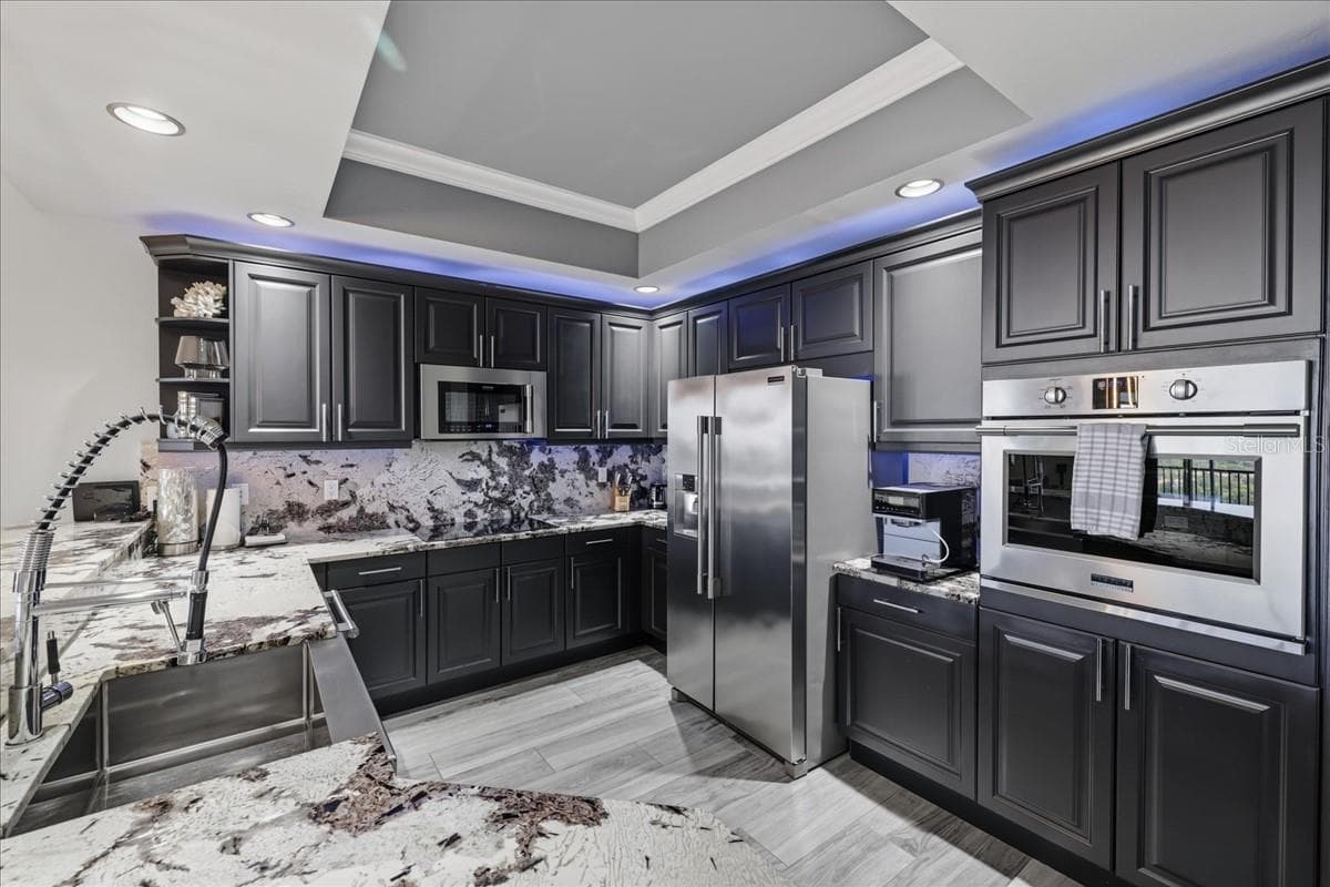 14300 RIVA DEL LAGO DRIVE — photo 11 of 49