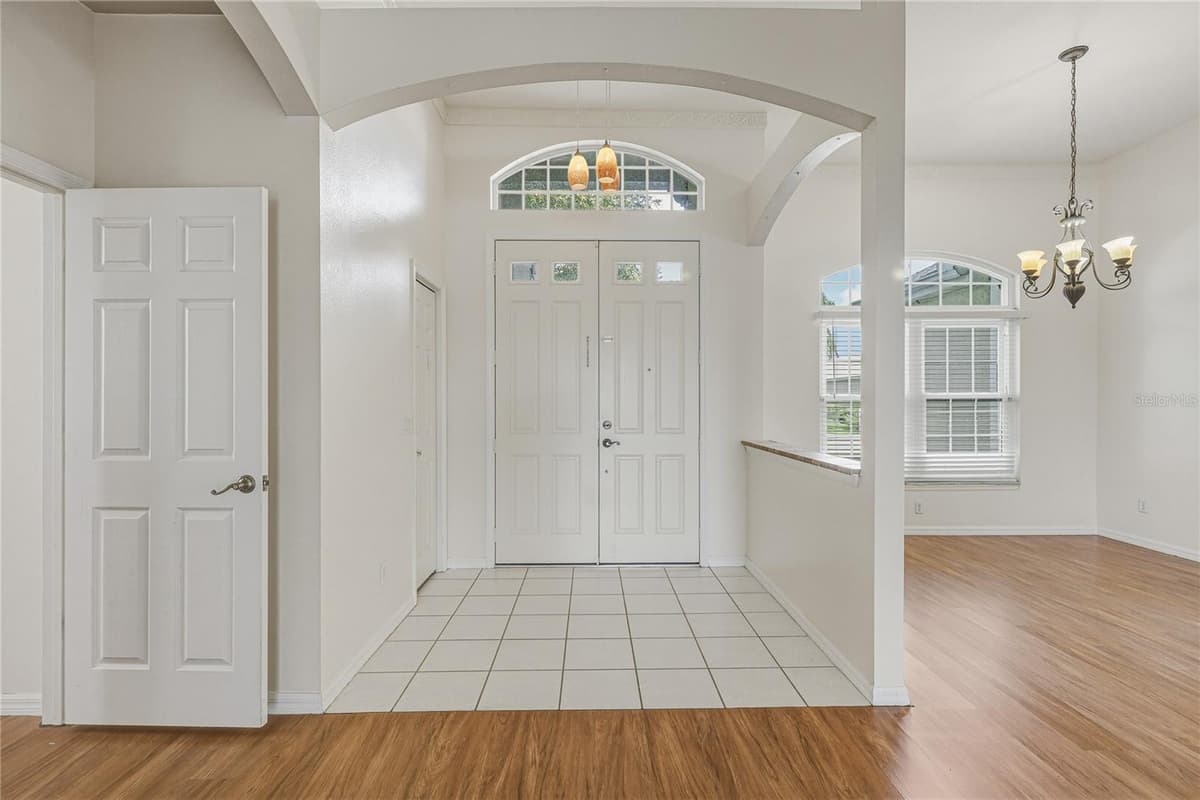 6305 ROCK CREEK CIRCLE — photo 3 of 43