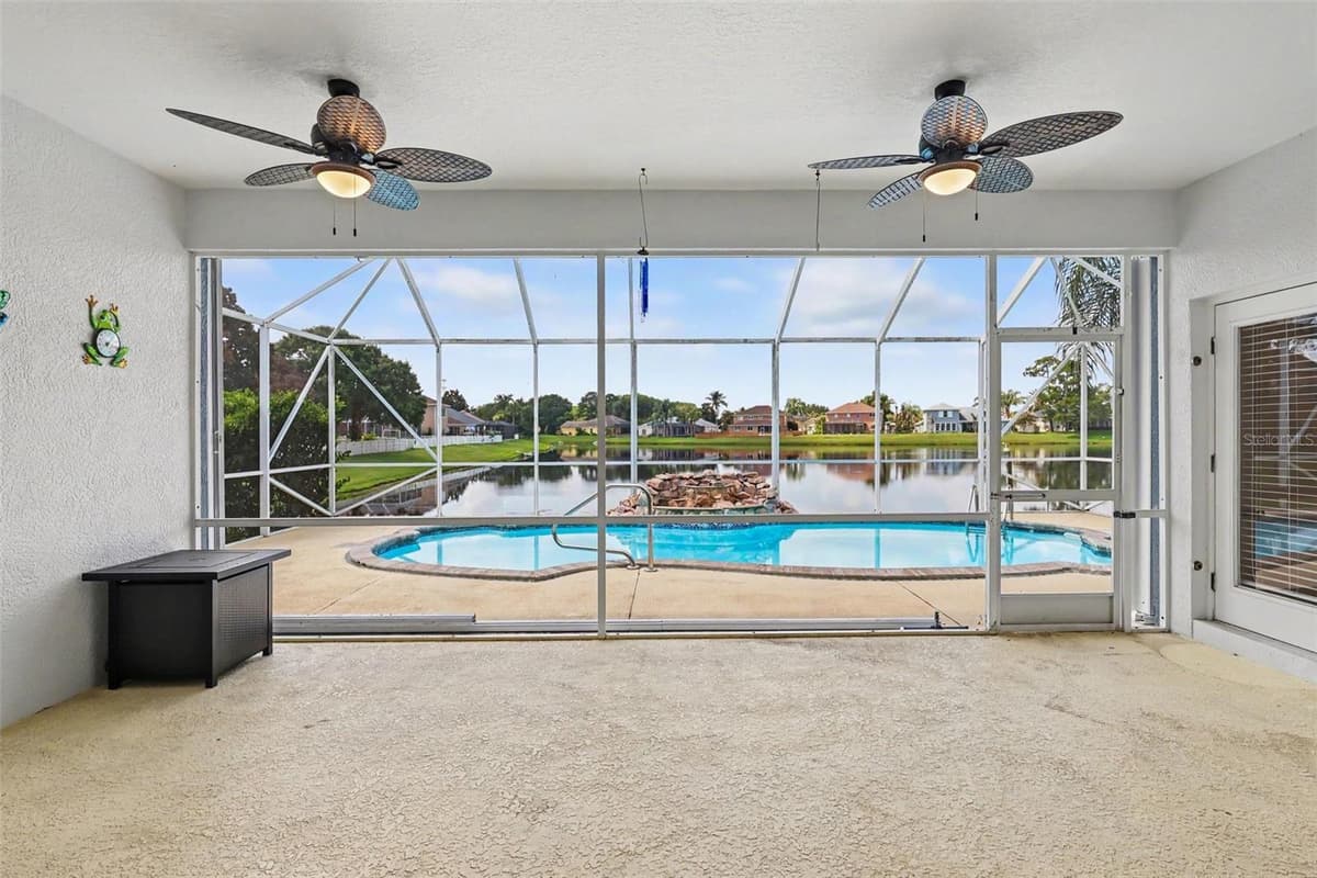 423 STONEHENGE CIRCLE — photo 4 of 41
