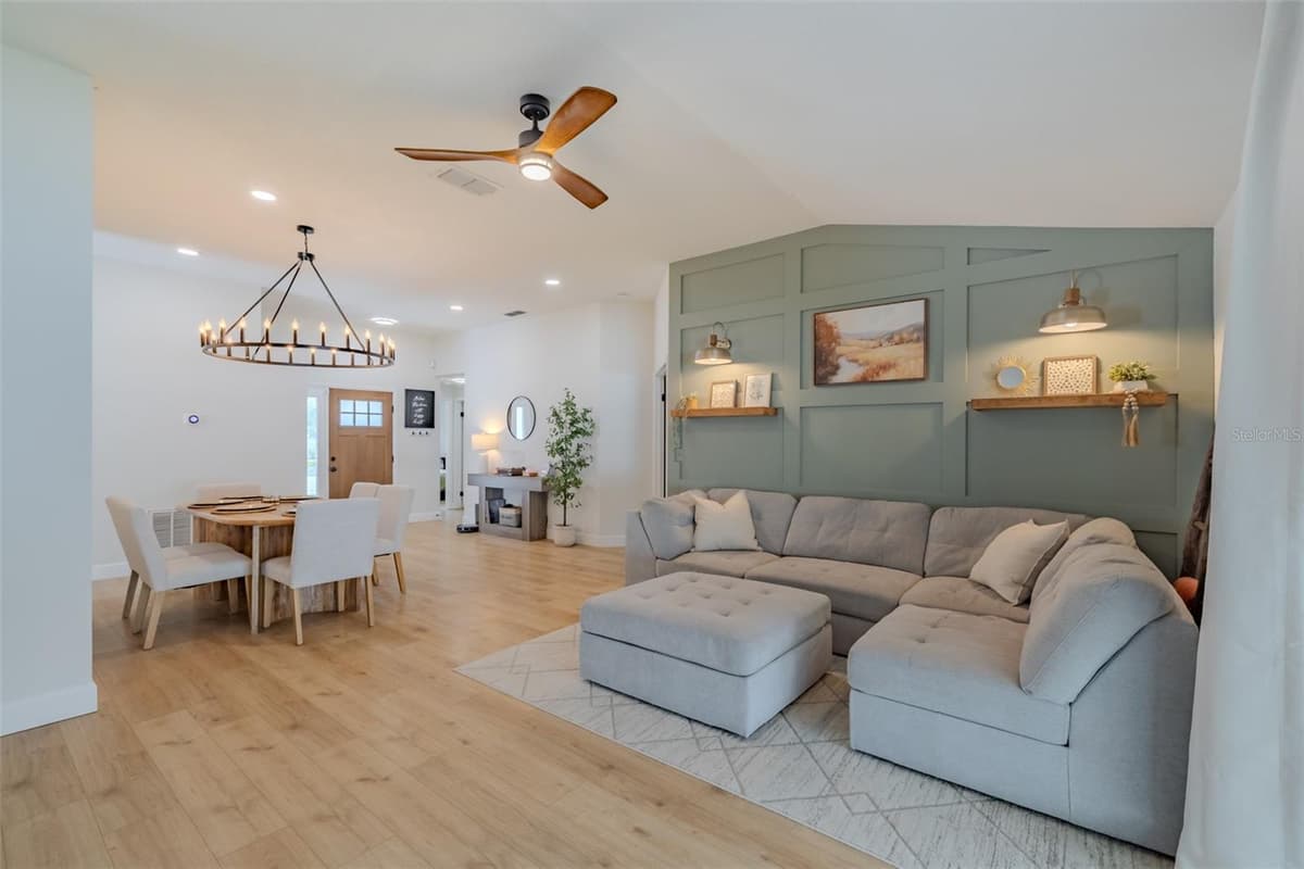 304 SCARLET OAK COURT — photo 21 of 42