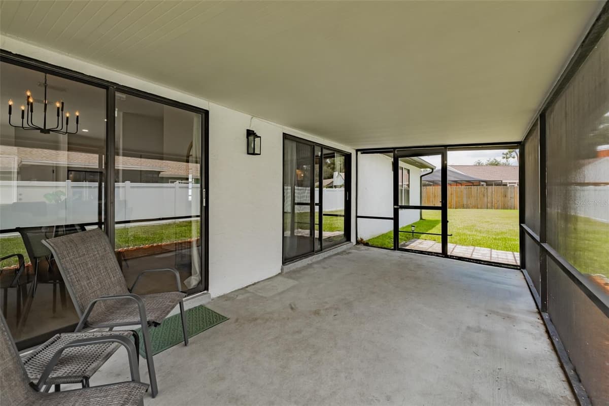 304 SCARLET OAK COURT — photo 35 of 42